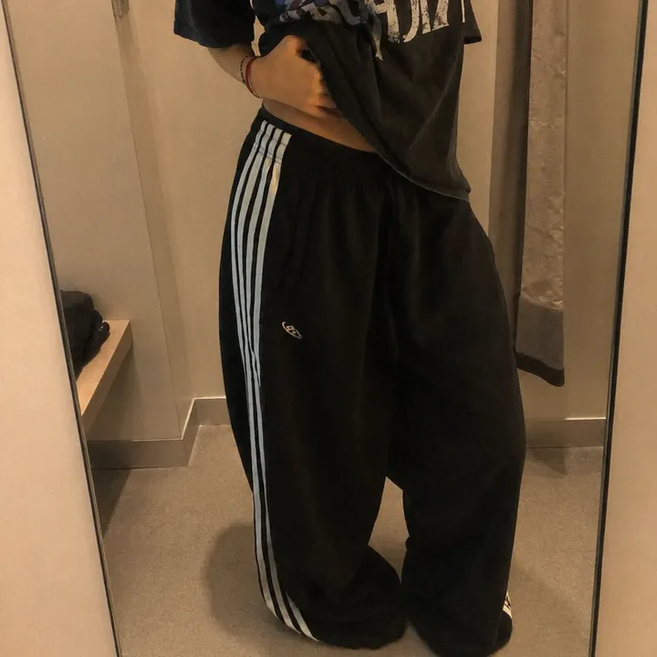 track wide pants 대표 이미지